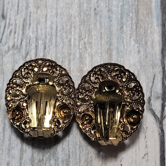 Vintage West Germany Cameo Necklace and Earrings Set. - Picture 14 of 16